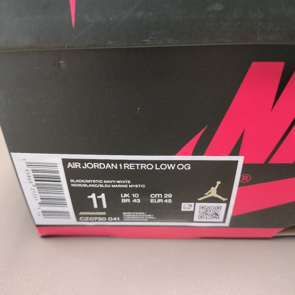 Jordan 1 Retro Low OG Mystic Navy - Picture 7 of 7